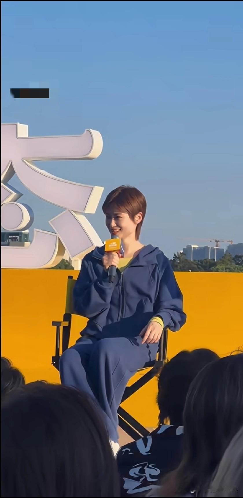 李宇春这是跟厨房杠上了吧！第三次在节目里念叨她的锅，从冰箱里的泡菜到心爱的锅具，