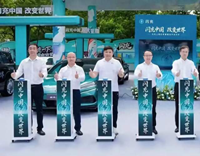 万万没想到：固态电池没出现，比亚迪搞定了1100km的纯电续航