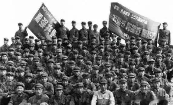 铁脚板碾压车轮子！72年前神迹曝光：志愿军14小时跨省奔袭，美军坦克被跑废！20