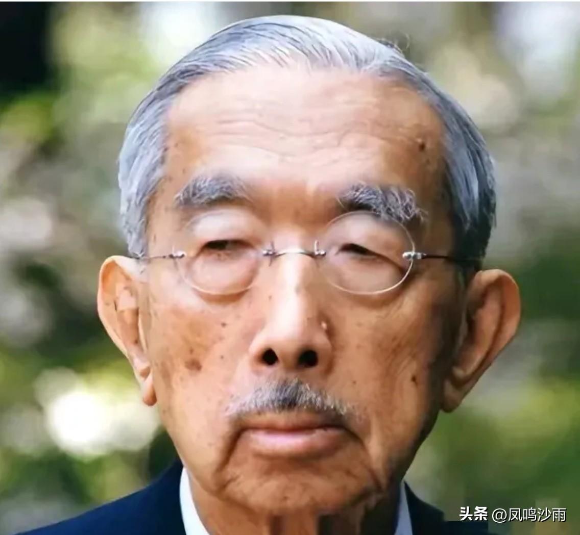 还有谁不认识他？
发动侵略战争的罪魁祸首，居然能安享晚年，寿终正寝？

昭和天皇