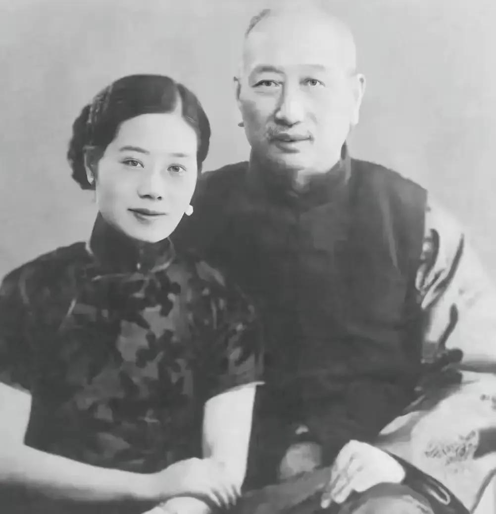 1900年，连生两女的朱环佩又一次怀孕，丈夫：“还生女儿，我就纳妾！”结果，生的