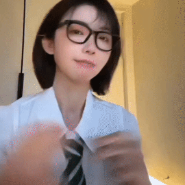 哎！除了萌！还是萌吧！赶紧让我家孩子开巡演大蛋丝的灵魂要在体内控制不住了此女从上