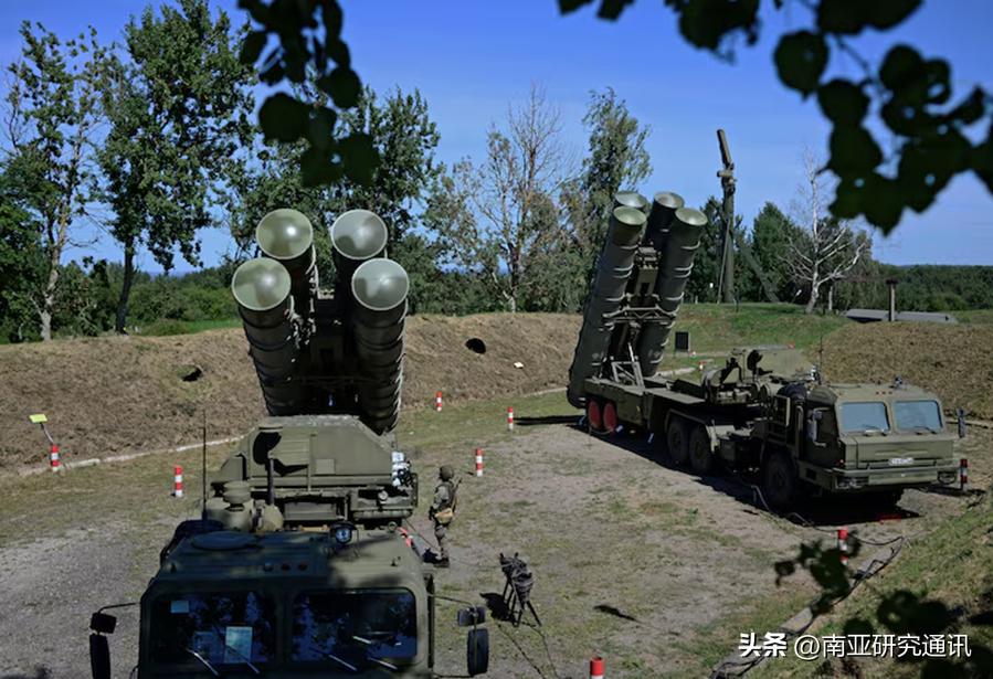 路透社3月27日报道，印批准总值250亿美元（25 billion）的国防采购提