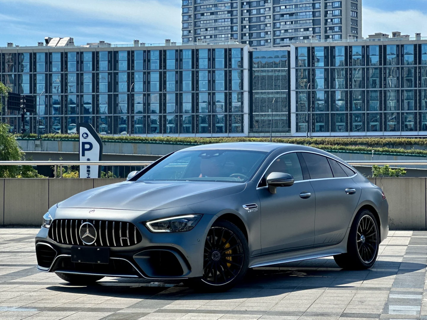 4折出20年奔驰AMG、GT63S