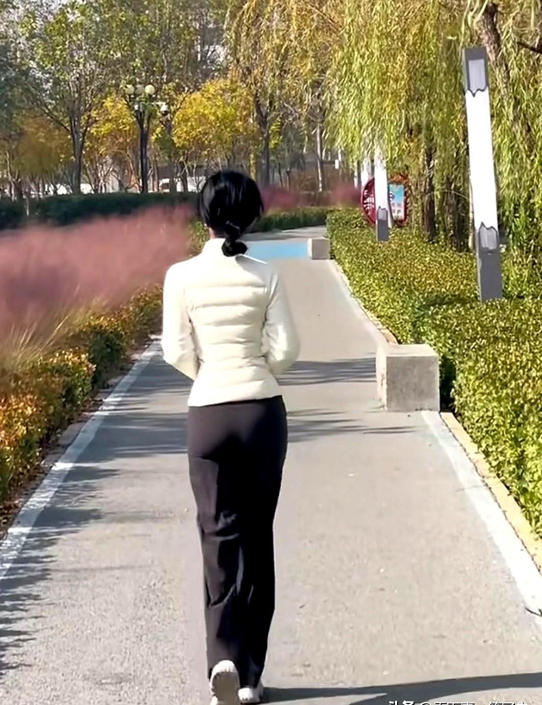 女同事要找对象，她问当中医的爷爷，可以找什么样的男人？
爷爷直接给她列出了十条标