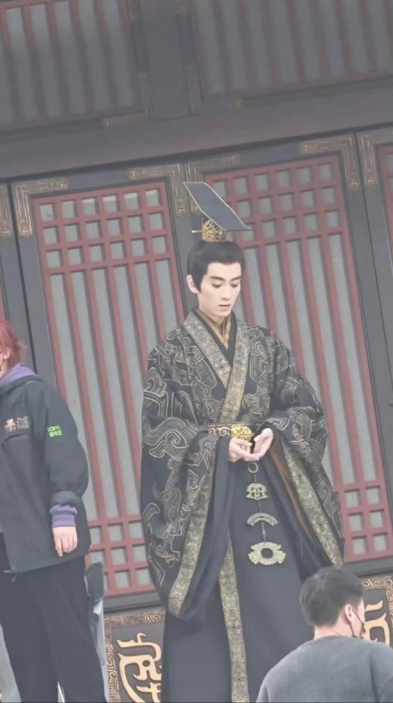 陈晓《秦谜》嬴政路透 