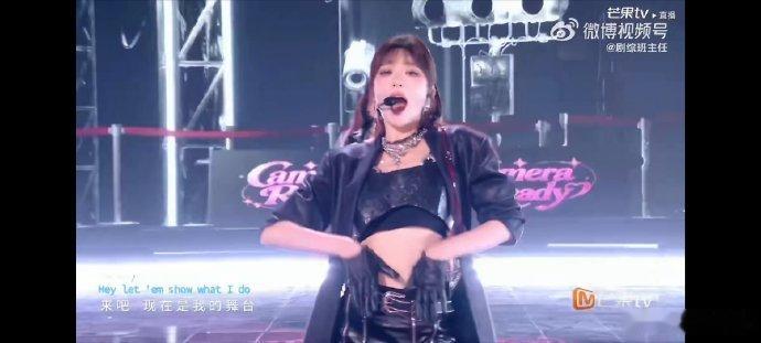张月浪7最女团的一个唱跳舞台出现了乘风2026齐舞整齐到治愈强迫症，rap节奏利