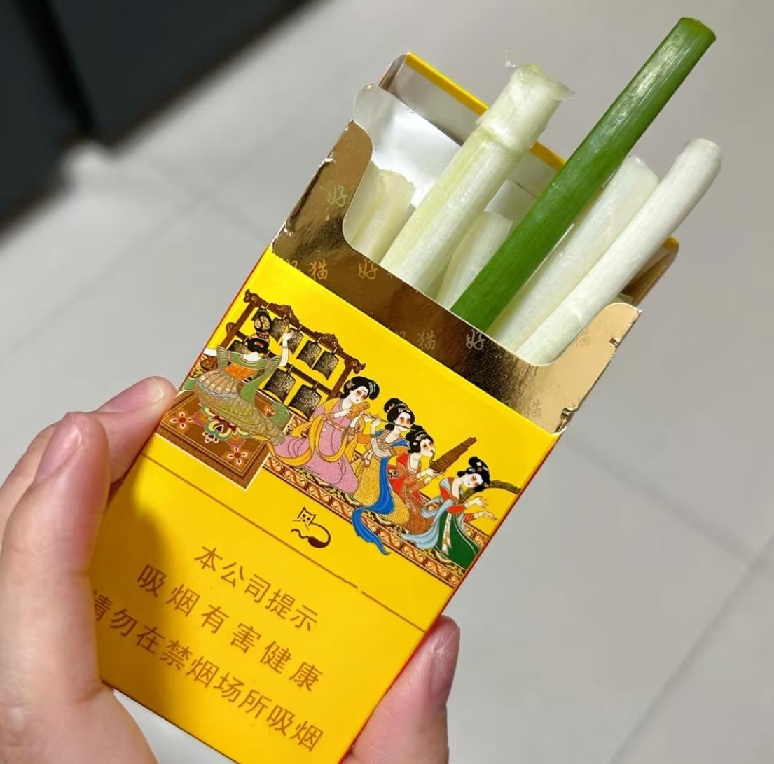 为了帮老公戒烟，
我这鬼点子就没停过。

老公念叨着戒烟有大半年，
烟瘾上来了还