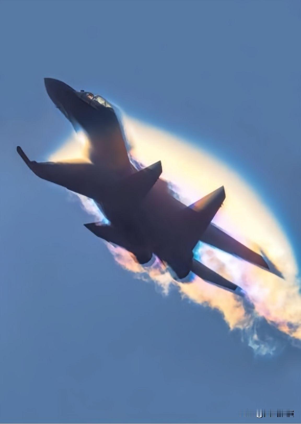 原来去年两岸真的差点打起来！

2月10日外媒爆出猛料，去年12月底解放军围台军