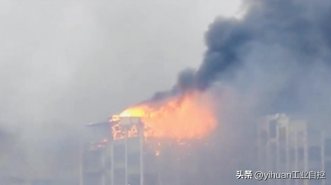 【尼泊尔总统办公室被烧之后决定辞职】
    据尼泊尔当地媒体报道，抗议者已变成
