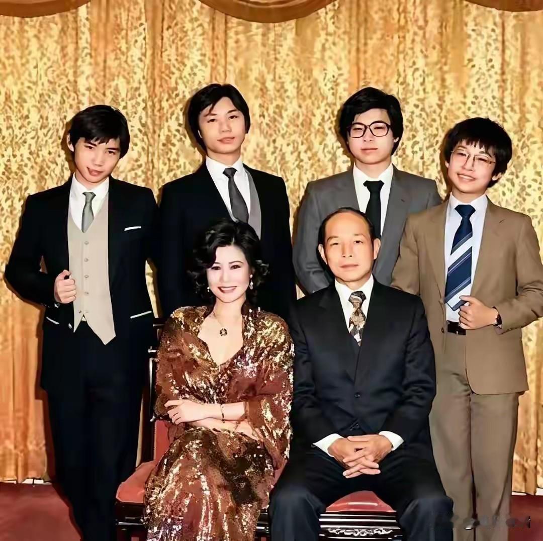 霍英东最宠三太太林淑端！她连生4个儿子却从不争家产，去世时大房长子霍震霆亲自扶灵