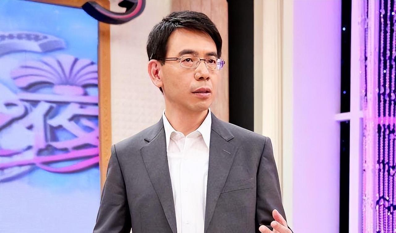 名嘴刘宝杰去年1月震怒离开东森“关键时刻”，整整休息一年，传将班师回朝，据悉，他