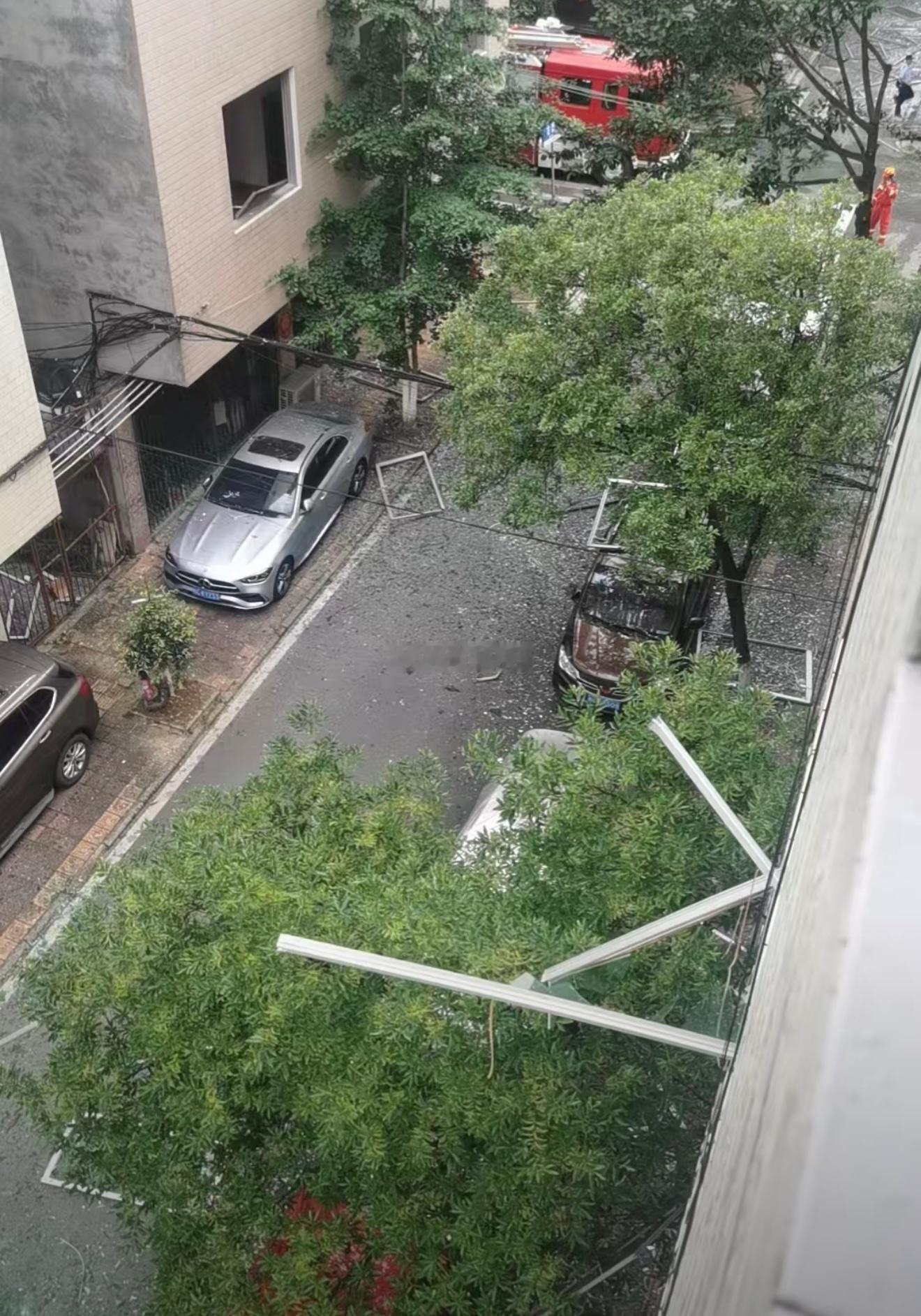 6月11日凌晨1时40分，广西桂林兴安县灵湘路发生爆炸事故。截至目前，已造成7人