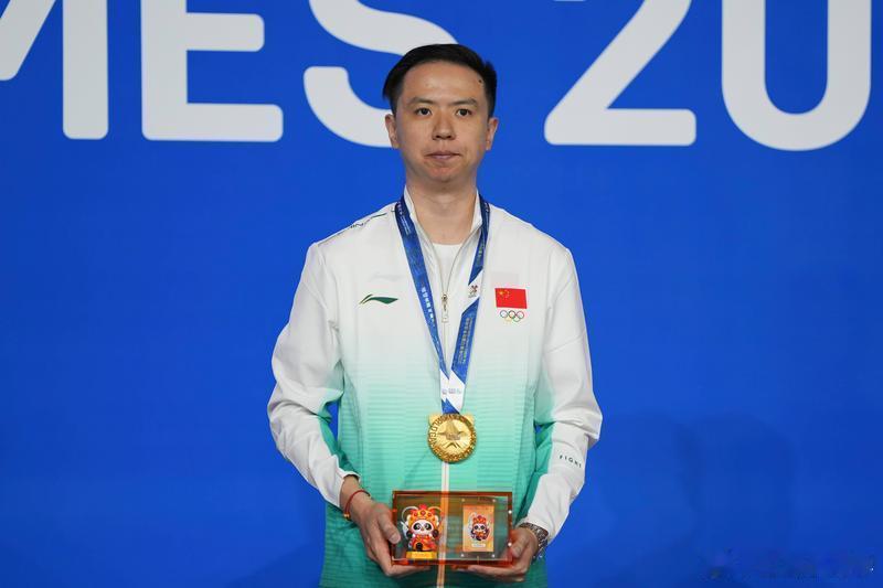 成都世运会中国台球队获得4金！肖国栋、白雨露斯诺克夺冠，韩雨女子花式10球夺冠，