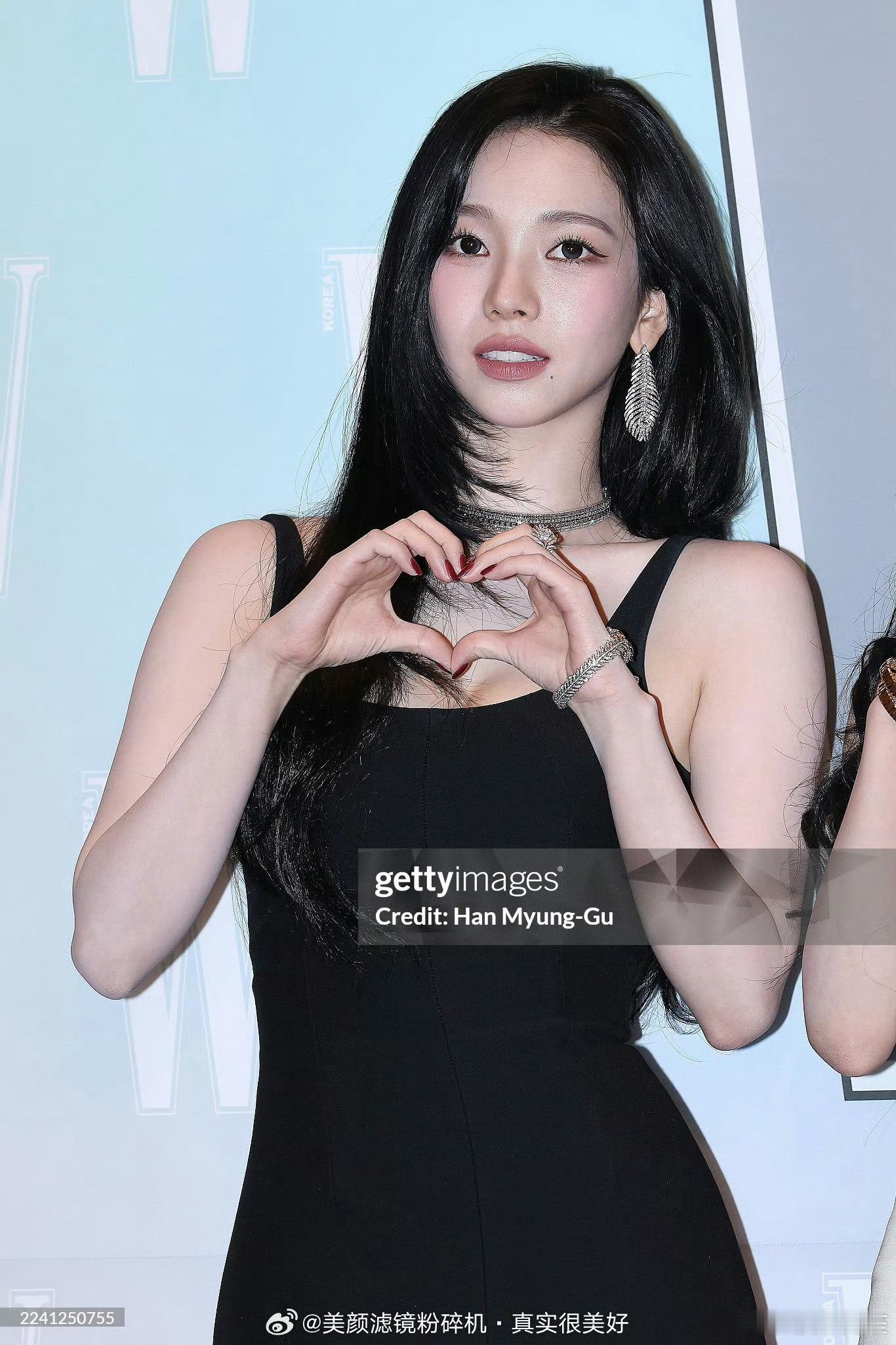 柳智敏和田小娟长得真的有点像…… ​​​