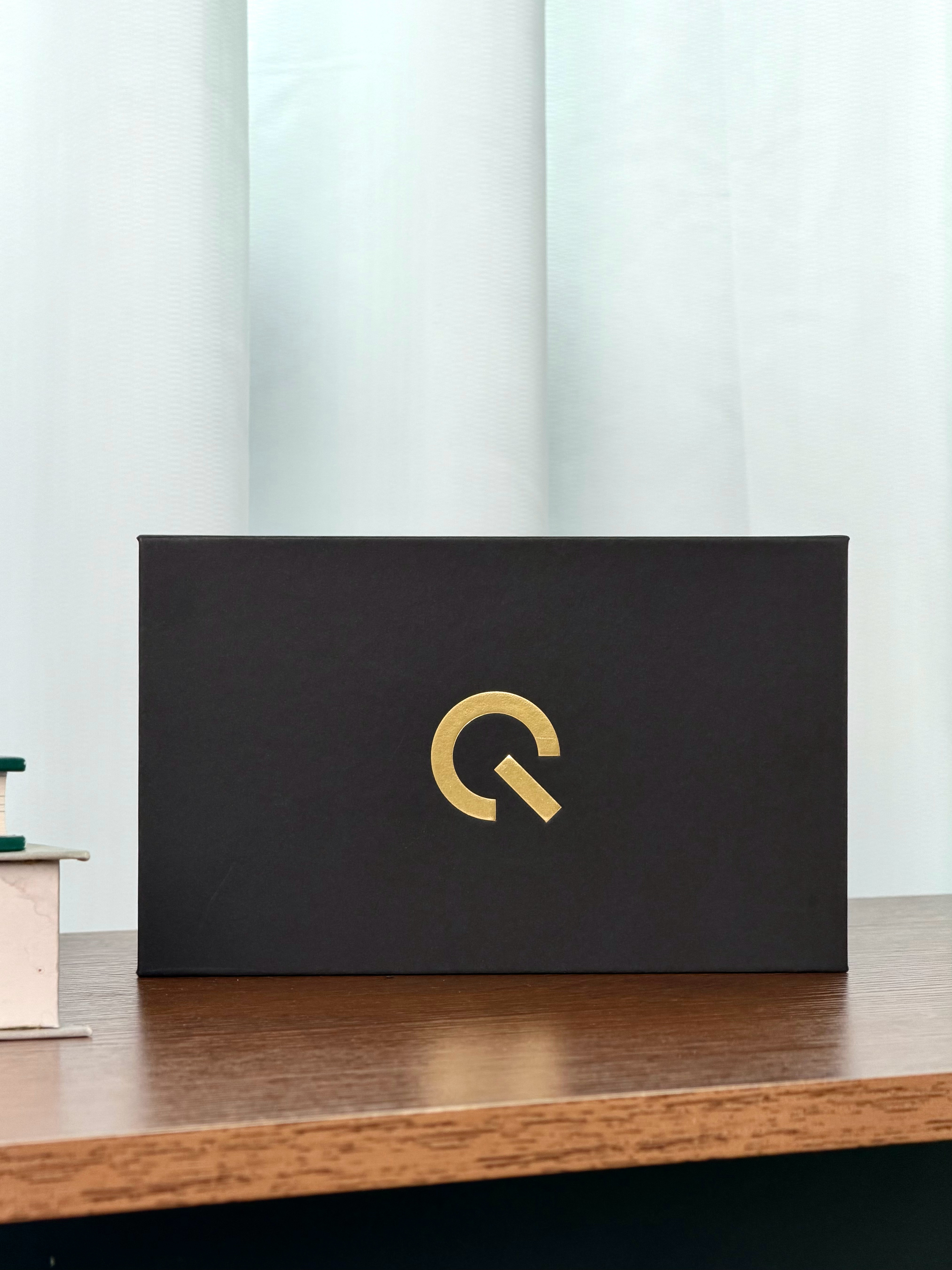 来咯[酷]iQOO Neo11本周四来袭一机制胜，一杯搞掂[捂嘴哭] ​​​