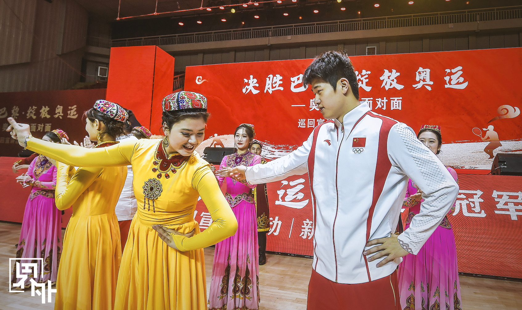 潘展乐说背后是强大的祖国 “我深知我并不是一个人在战斗，我的背后是强大的祖国，我