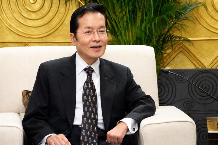 张雅屏驳梁文杰：张荣恭不是演员 是为两岸奔走的「和平战士」！

梅花新闻网 编辑