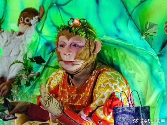 刘涛鼓励雪饼猴刘涛梦中情师的含金量还在上升雪饼猴在节目里感谢刘涛的知遇之恩，真的