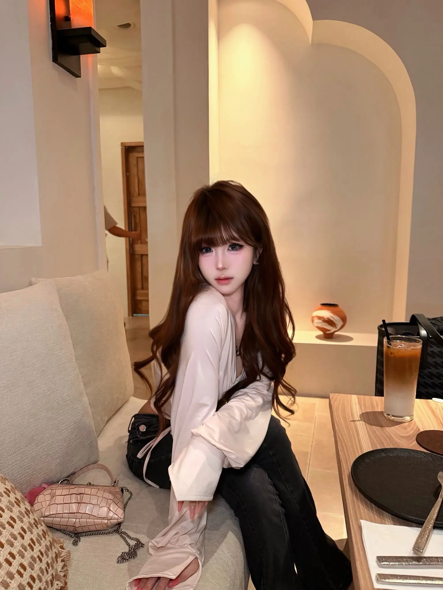 如果全世界都指责你 那姐姐就蹲下来抱抱你
