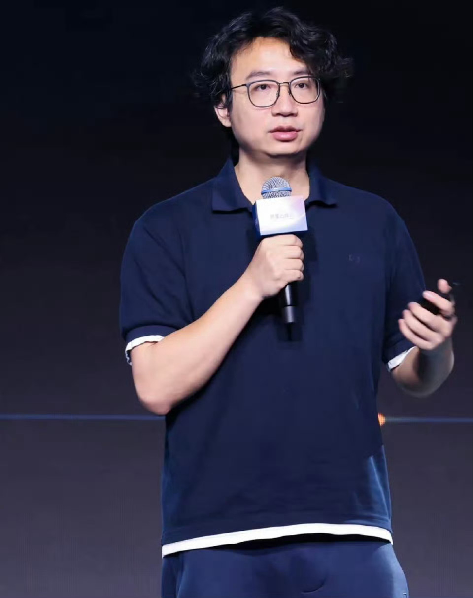 陈宇森接任钉钉CEO6月10号合伙人委员会内网批评钉钉团队管理方式，11号紧接着