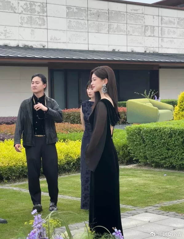 不怪那么多人喜欢她确实美不胜收 ​​​