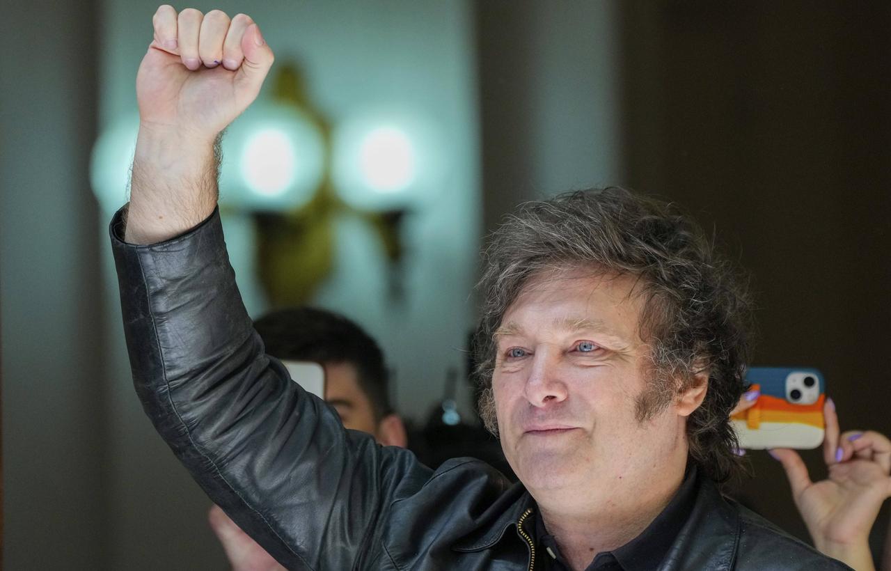 阿根廷那边最近搞了个大动作，对1.6万美元以下的进口电动车免关税。明年光配额就有