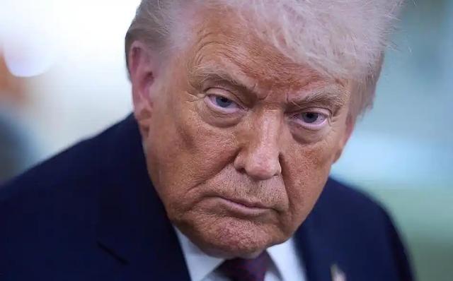 特朗普说二战胜利跟法国根本沾不上边，一个最先举白旗的国家，怎么好意思在联合国当五