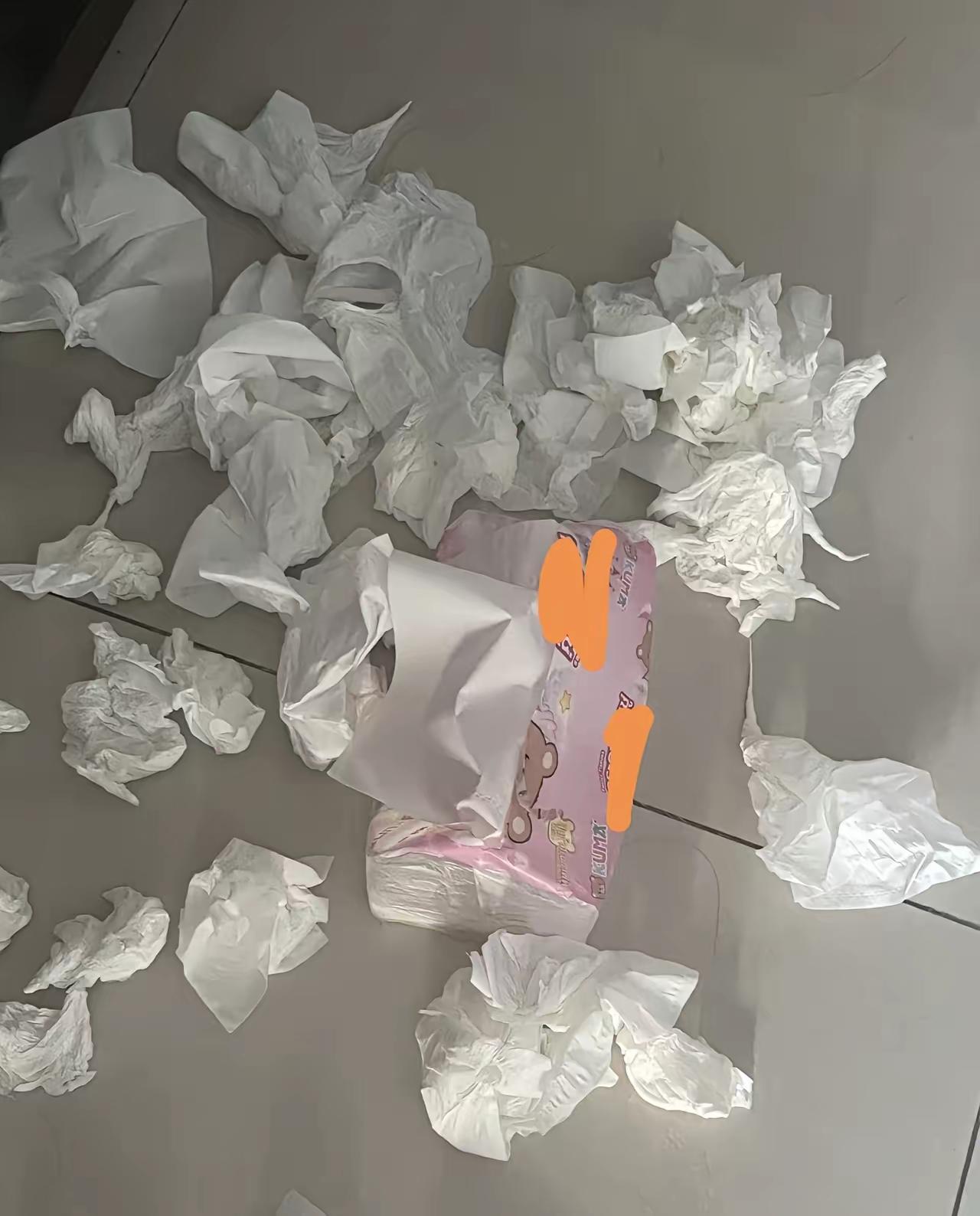 折腾了一晚上了，
睡不着，
那里有点涨痛，
吃了点药，
也不见好。流行感冒 头特