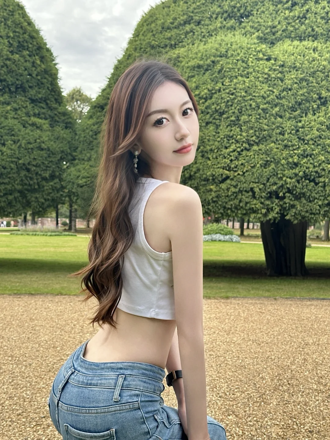 蘑菇蘑菇🌳🌳🌳躲在汉普顿宫的角落