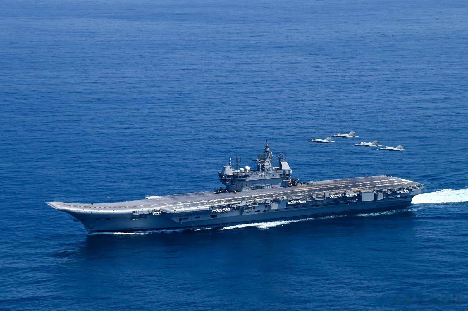 不得不说，印度海军的双航母虽然战斗力不怎么样，但是这个军宣水平还是很高的！虽然我