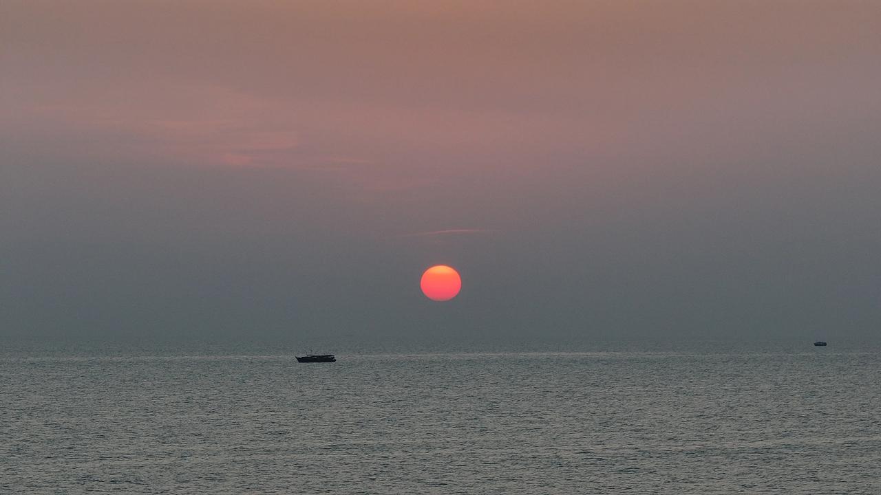 你去过北海吗？我这次是第五次来北海，暂住两个多月了，11-12月很舒服，经常在海