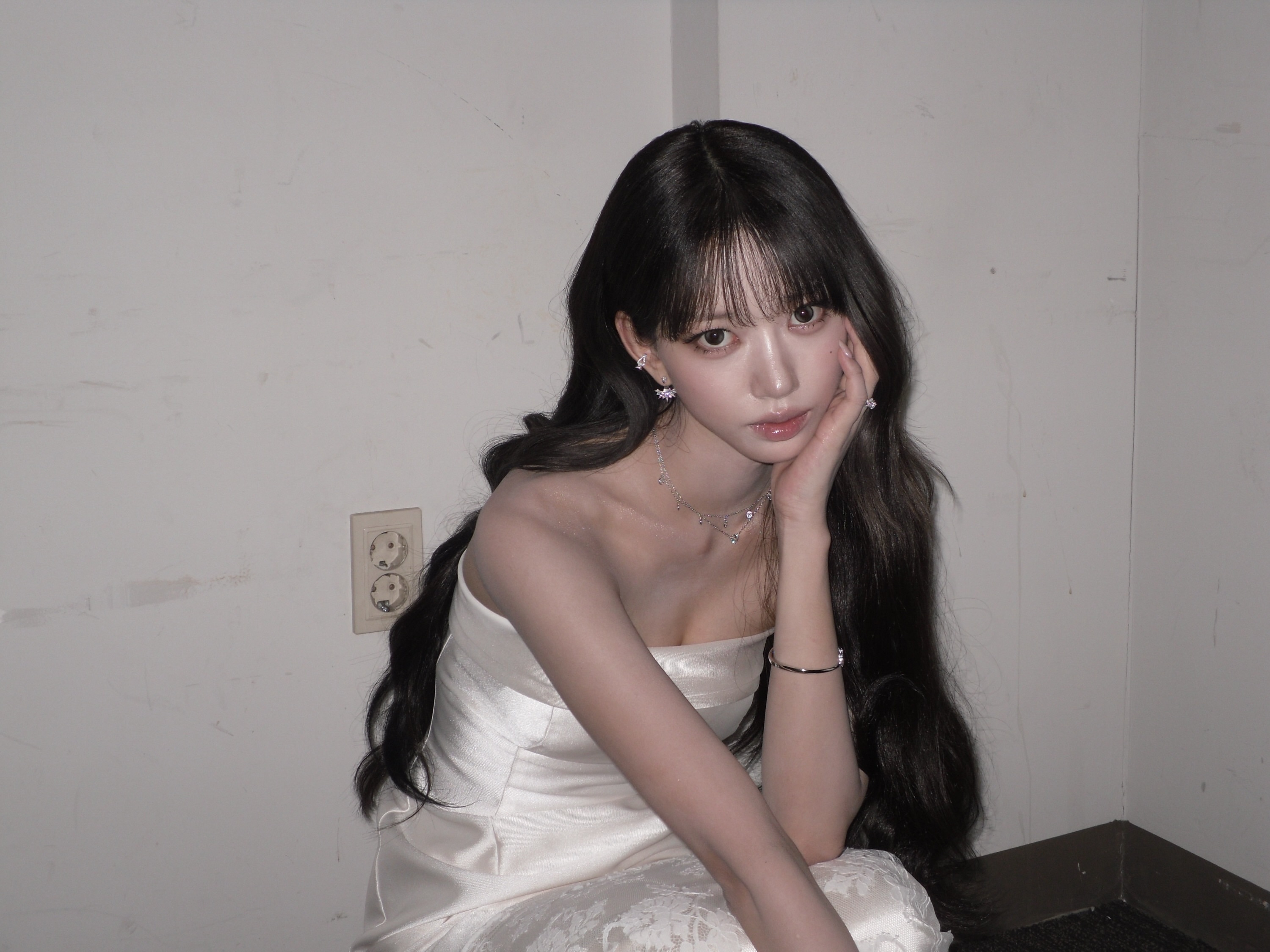 260810 sooin ig🐈⬛👗💍☀️ 