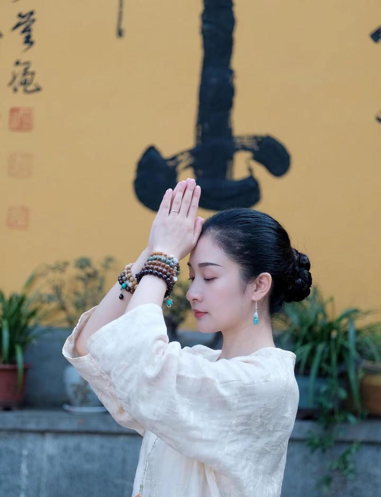 感觉累了就放空自己 AI禅意静照 随变ai随便玩