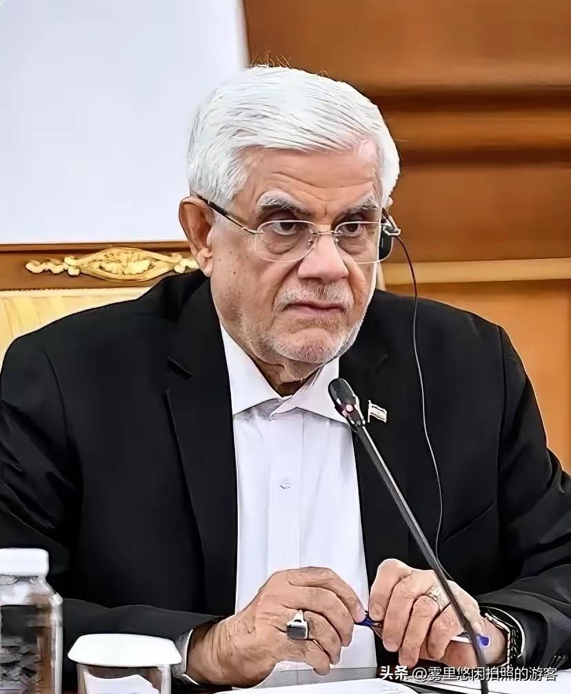 伊朗新消息
伊朗第一副总统阿雷夫与伊斯兰革命卫队联合宣布：

当地时间2026年