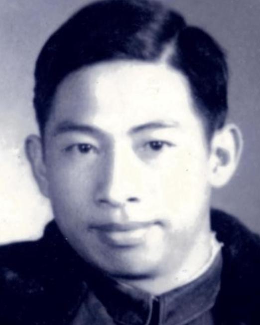 1956年，中南大学学生王明健在毕业前一天，突然被两名没有任何军衔与职务的神秘军