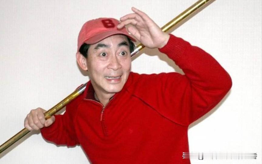 西游记的扮演者六小龄童，姓六吗西游记中孙悟空的扮演者六小龄童，他并不姓六，他的原
