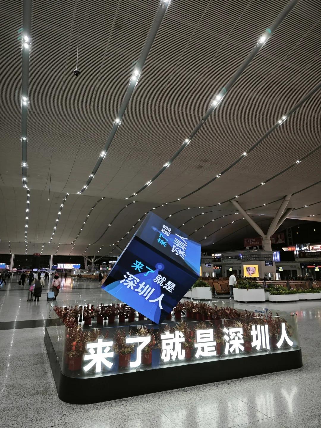 深圳没文化？我却觉得深圳文化很深厚。

文化的核心载体是人。深圳创造了无数的经济