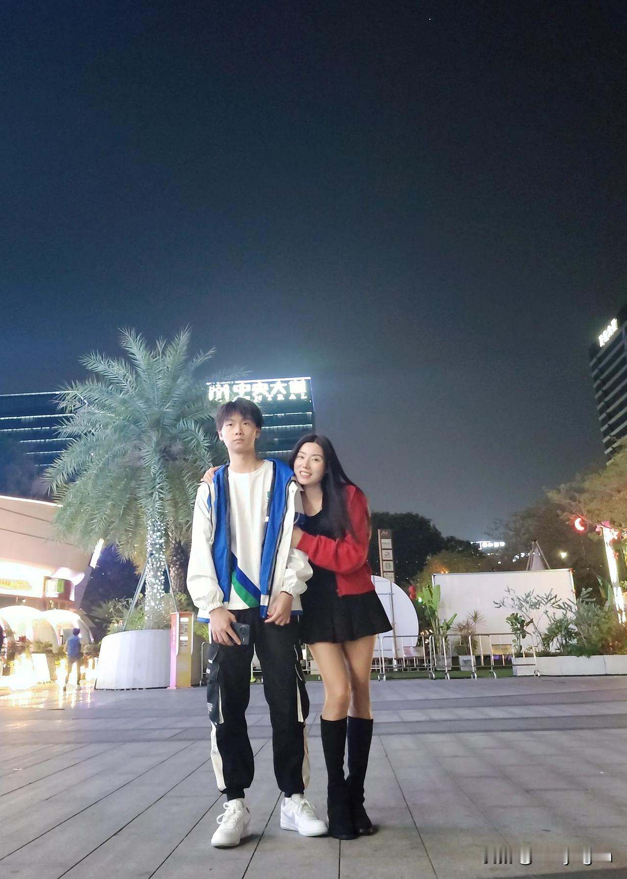 老公当摄影师喔，幸福相伴，一家人共度美好时光❤️❤️❤️