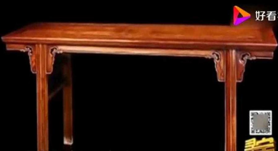 2000年，败家丈夫花8万块买一张桌子，激动得三天吃不进饭睡不好觉。妻子一气之下