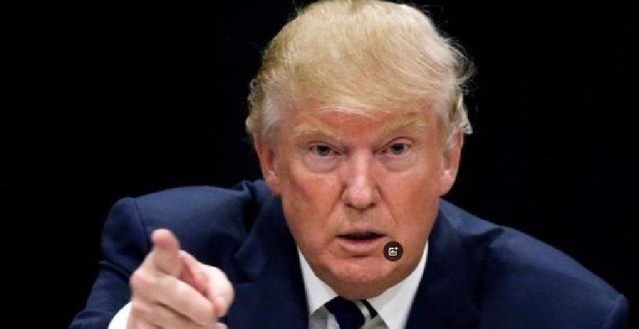 就在刚刚
 
据媒体报道，特朗普突然宣布了要把对外商品关税进一步提高的主张。
 