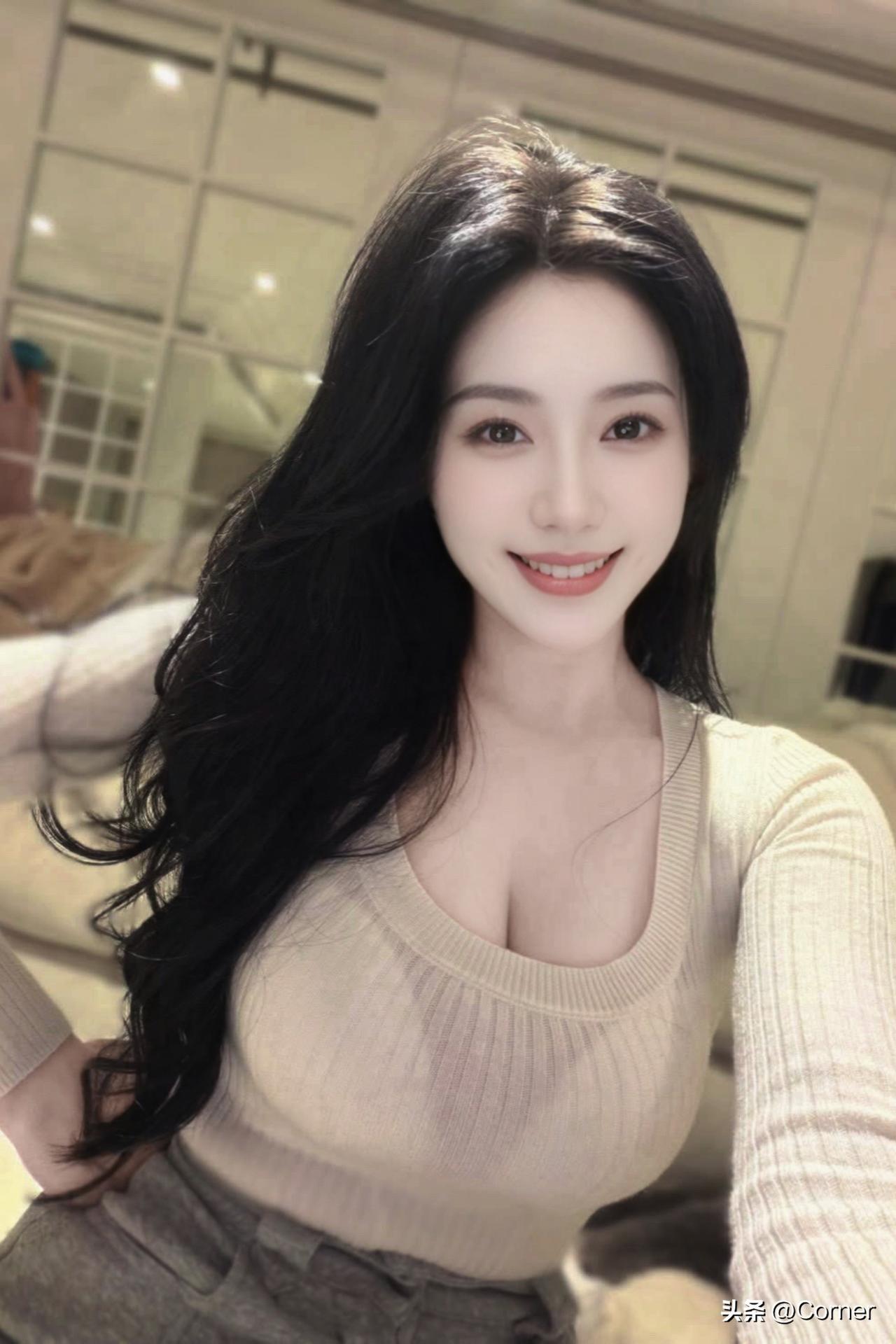 很多人终其一生，都在寻找人生的终极意义。
我们读书、奔波、挣扎、追逐名利，总以为