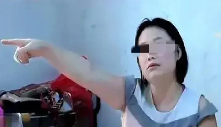 “脸都不要了！”湖南湘潭，一个月薪8000的男人，每个月偷偷给父母塞300块钱。