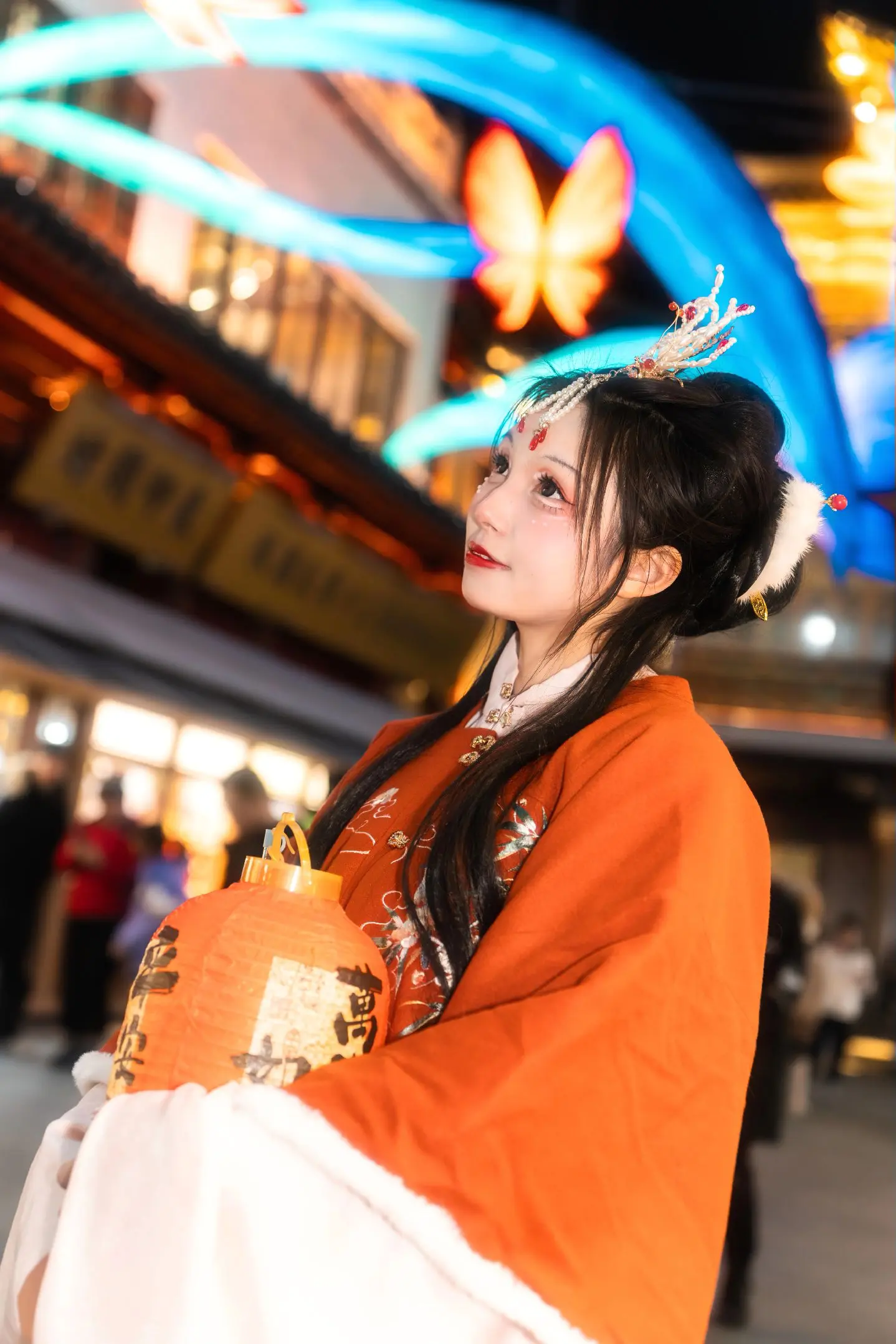 祝大家新年快乐！万事胜意！岁岁平安！