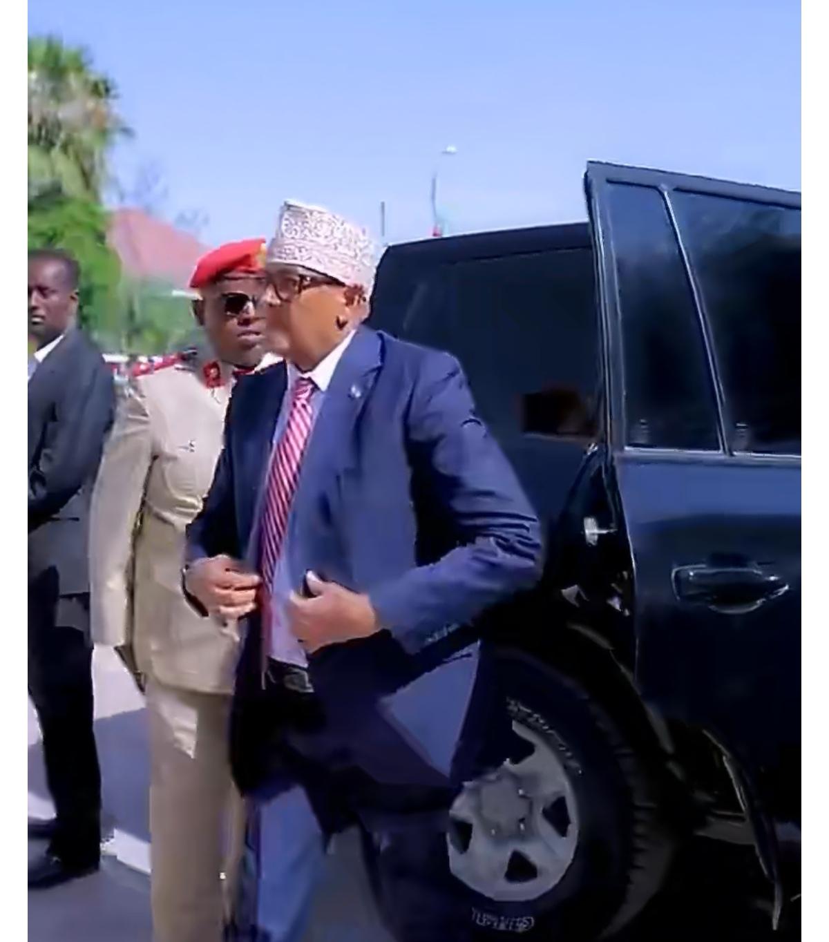 索马里兰政权的总统阿卜杜拉赫曼·西罗启程前往阿联酋，媒体认为他可能会转道去以色列