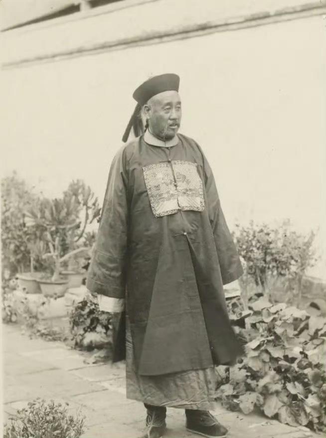 晚清1900-1910年（第2辑），《清王朝的最后十年：拉里贝的实景记录》。  