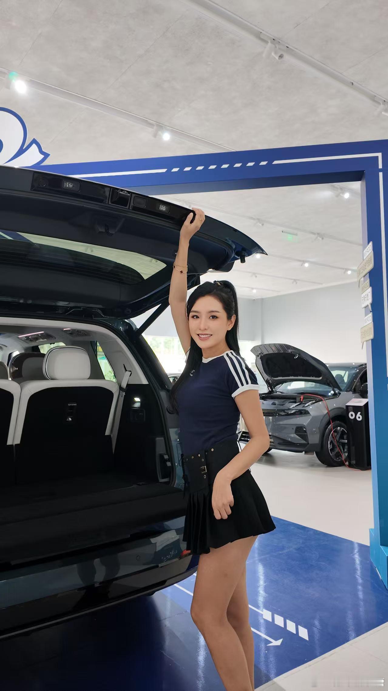 每天早起打卡早ﾉ☀早上要来去提台车[笑而不语] ​​​