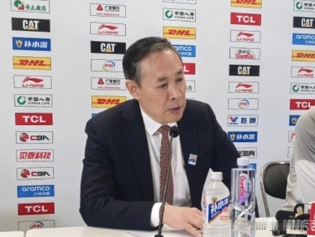 我真的不知道怎么给许利民洗了…昨晚北京北汽主场输给山西队，我真的不知道怎么帮许利