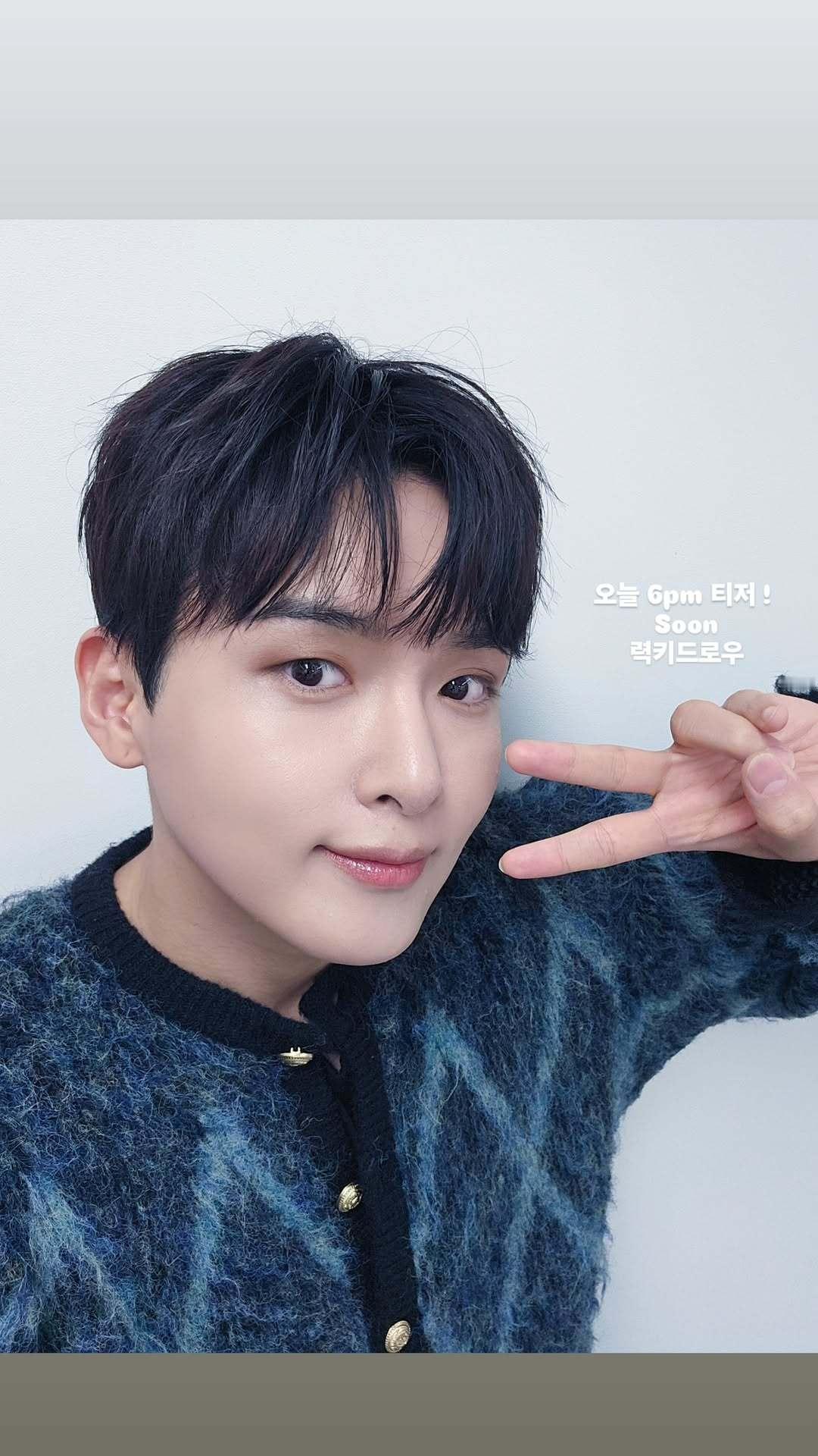 “CB百蓝_。251211金厉旭 ins story更新：今天6pm预告!Soo