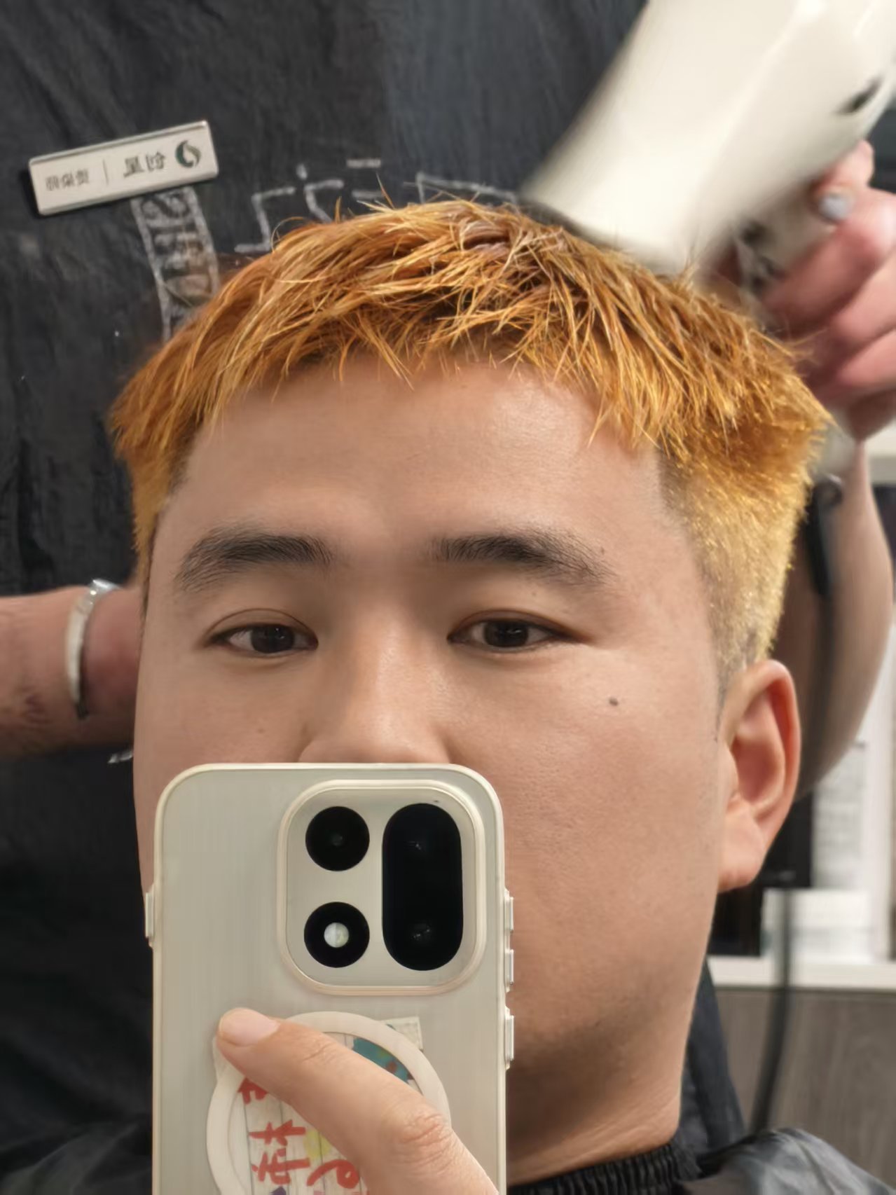 怀念之前的黄毛又想染回去了